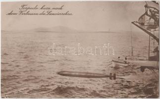 Torpedo shortly after leaving the Lancierrohr (cut)