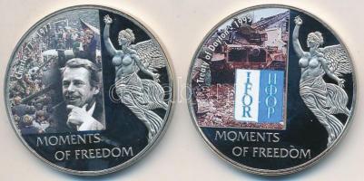 Libéria 2006. 10$ "Szabadság pillanatai" (2x) "Dayton-i szerződés 1995" + "...