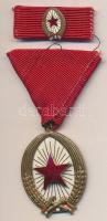 1964. "Munka Érdemrend bronz fokozata" Br zománcozott kitüntetés mellszalaggal, szalagsávval és miniatűrrel adományozói tokban T:1