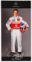 Gary Paffett Forma-1-es versenyző aláírása az őt ábrázoló nyomtatványon