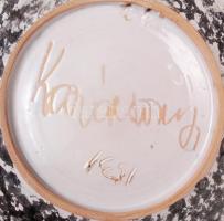 Karácsony Emília által készített kerámia fali tányér, hibátlan, jelzett, d: 29 cm