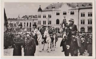 1938 Léva, Bevonulás, Vámos és Singer üzlete / entry of the Hungarian troops, shops 'vissza' So. Stpl