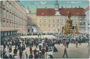 Vienna, Wien I. Innerer Burghof mit Wache-Ablösung / courtyard, changing of the guard (EB)