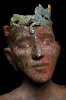 Kun Éva (1948-): Álmodozó. Raku kerámia, kézzel festett, jelzett, hibátlan, m:67 cm