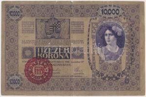 1918. 10.000K piros "Magyarország" felülbélyegzéssel T:III-,IV