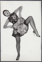 cca 1970-1980 Kánkán kis szoknyában, tűsarkúban, finoman erotikus fénykép, 24x16 cm / erotic photo