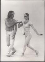 cca 1970 R. Kayaert (Brüsszel): Balettművészek, 18x13 cm