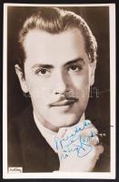 Vitéz Benkő Gyula (1918-1997) színművész aláírása az őt ábrázoló fotóképeslapon