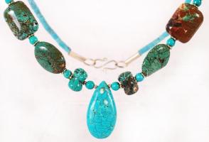 Türkiz nyaklánc, h: 50 cm /
Turquoise necklace, 50 cm