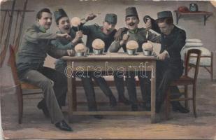 Soldiers humour, eating (fa)