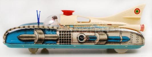 Flim márkájú holdautó, fém lemez, eredeti dobozában, golyó hiányzik, 34×14 cm