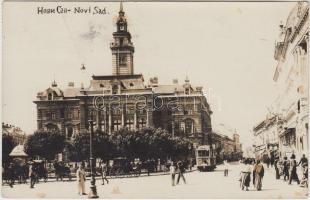 Újvidék, Városháza, villamos / town hall, tram