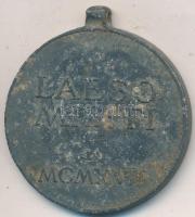 1918. "Laeso Militi" - Sebesültek Érme cink kitüntetés mellszalag nélkül, szign.: R. Placht T:2- korróziónyom Hungary 1918. "Laeso Militi" - Carolus Combat Wound medal zinc, without ribbon, sign.:R. Placht C:VF corrosion