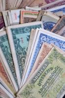 ~200db-os vegyes magyar bankjegy gyűjtemény a korona időszaktól a forint rendszerig T:vegyes