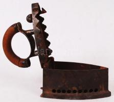 Régi öntöttvas szenes vasaló,/ Vintage coal iron, 22x20x10cm