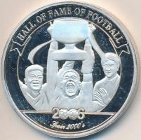 Uganda 2006. 2000Sh Ag "A labdarúgás halhatatlanjainak csarnoka - Spanyolország 2000-es évek/Fe...