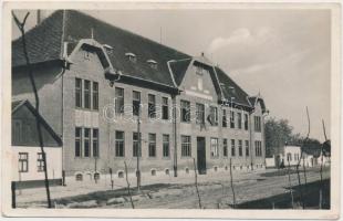 Bácstopolya, Polgári iskola / school (EK)