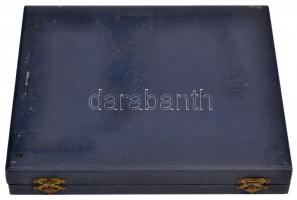 1982. "Kardos Tibor elvtársnak a Középületi Vállalatnál 30 éven át tanúsított hűséges és kiváló...