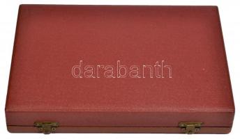 ~1980. "Kisipari Szövetkezetek Országos Szövetsége - Szabászverseny" Br és fém emlékplaket...