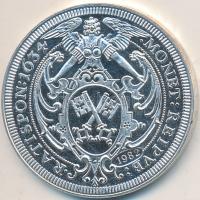 NSZK 1982. "1634 - Reichstaler / Regensburg" ezüst replika eredeti tokban és tanúsítvánnyal (11.2g/0.500/30.1mm) T:PP GFR 1982. "1634 - Reichstaler / Regensburg" silver replica in box with certificate (11.2g/0.500/30.1mm) C:PP