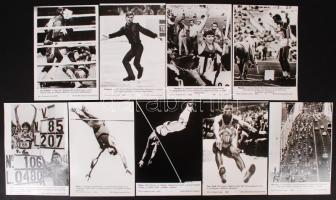 cca 1970-1990 MTI Fotók különböző jeles nemzetközi sporteseményekről (nemzetközi műkorcsolya verseny, Nemzetközi Motorkerékpáros Szövetség találkozója, stb.), 26x19 cm