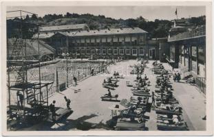 Budapest II. Császár fürdő, medence, napfürdő, Sternberg Rádió