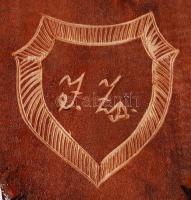 Jankovics Zsolt (1960-): Falra akasztható busó maszk, faragott hárs fa, pácolt, jelzett, 26×23 cm