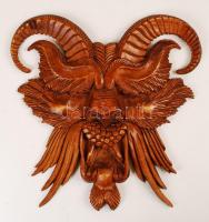 Jankovics Zsolt (1960-): Falra akasztható busó maszk, faragott hárs fa, pácolt, jelzett, 28×29 cm