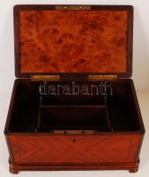 Antik asztali írószertartó doboz, topolyagyökér borítású, belül osztott rekeszekkel , kulcs nélkül, ...