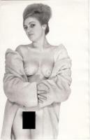 cca 1970-1980 Bundácska, finoman erotikus fénykép,  18x12 cm /  cca 1970-1980 Erotic photo, 18x12 cm