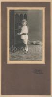 cca 1920 Rónai Dénes udvari fényképész (Budapest) műtermében készült gyermekfotó, képméret 15x9,5 cm, karton 28x15 cm