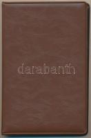 Műbőr éremtartó album 60 férőhellyel