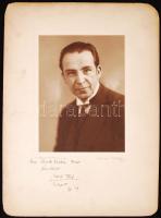 Dirk Foch (1886-1973) operaénekes dedikált fotója Komor Vilmos részére. Vajda M. Pál aláírt fotója. / Dirk Foch opera singer's autograph signed photo to Vilmos Komor conductor. 32x43 cm