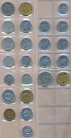 48db-os vegyes, ukrán és moldovai fémpénz tétel berakólapokon T:vegyes
48pcs of Ukrainian and Moldov...