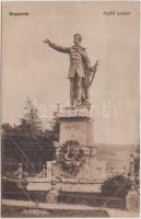 Segesvár, Petőfi szobor / statue (fa)