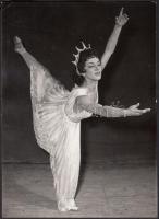 cca 1950-1960 Orosz Adél és Róna Viktor balettművészek, 2 db fotó, 18x13 cm