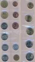 90db-os, főleg horvát fémpénz gyűjtemény, néhány észt, lett és ukrán érmével, 5 berakólapon T:vegyes...