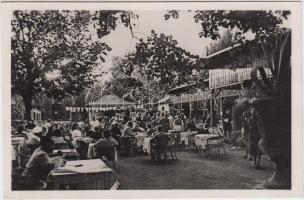 Balatonkenese, Fővárosi Üdülő, Kávéház kertje