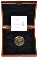 Belgium 2003. "Baldvin 1930-1993" Au emlékérem dísztokban tanúsítvánnyal (11g/0.750/30mm) ...