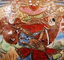 Jelzett japán díszváza, alján hajszálrepedéssel, kézzel festett, m:32 cm
