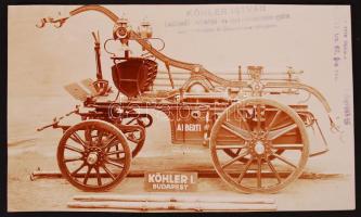 cca 1880-1900 Köhler-féle tűzoltószekér fotója, elő- és hátoldalán pecséttel jelzett, 21,5 x 15,5 cm