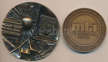 1975. "Szeged Otthon Kiállítás" Br emlékérem (93mm) + 1980. "Magyar Távirati Iroda 1880-1980" Br emlékérem (69mm) T:2