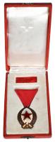 1985. "Munka Érdemrend" bronz fokozata Br zománcozott kitüntetés mellszalaggal, szalagsávval adományozói tokban T:2
