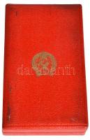 1954. "Munka Érdemérem" kitüntetés mellszalagon, szalagsávval és miniatűrrel adományozói t...