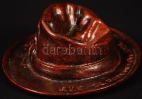 S.SZ jelzéssel: "FTC 22. bajnoksága 1976" bronzírózott fém, d:15 cm