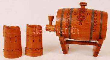 Kicsi fa boroshordó és két 1dl-es fa kupa, m:19 éas 10 cm