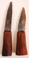Nepáli dísz kés 2 db mini bicskával, bőr hüvelyben, h:26 cm
