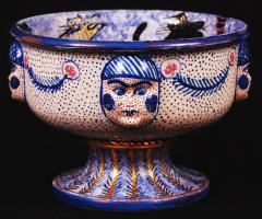 Bán Mariann (1946-): Fejes kínáló tálka, kézzel festett, jelzett, hibátlan, m:9 cm, d:12,5 cm