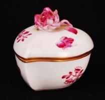 Herendi Viktória-mintás szívecskés ékszerdoboz, apróbb lepattanással a rózsán, kézzel festett, jelzett, m: 7 cm, 7×7 cm