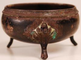 Antik fém fűszertartó levélmotívumos lábakkal, m: 3 cm, d: 5 cm